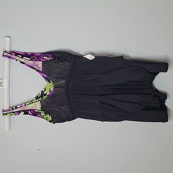 Longitude Plus Size One piece skirted floral swimsuit - Picture 3 of 8